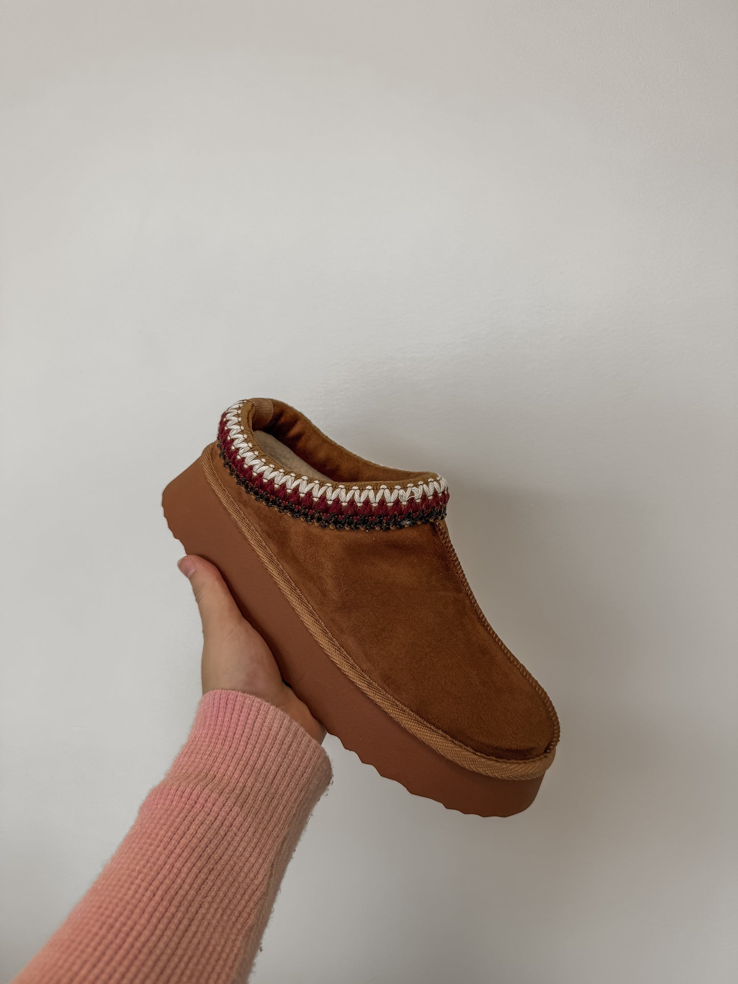 Chestnut Cloud Slipper