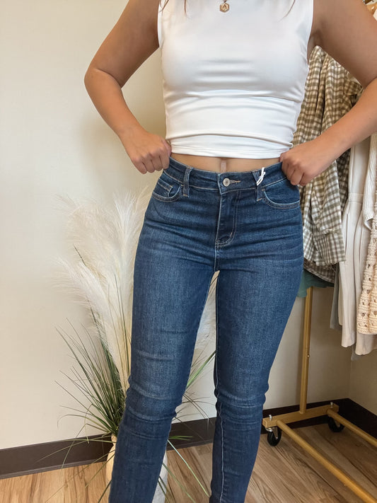 THE CHOLE-HIGH RISE ANKLE SKINNY JEANS