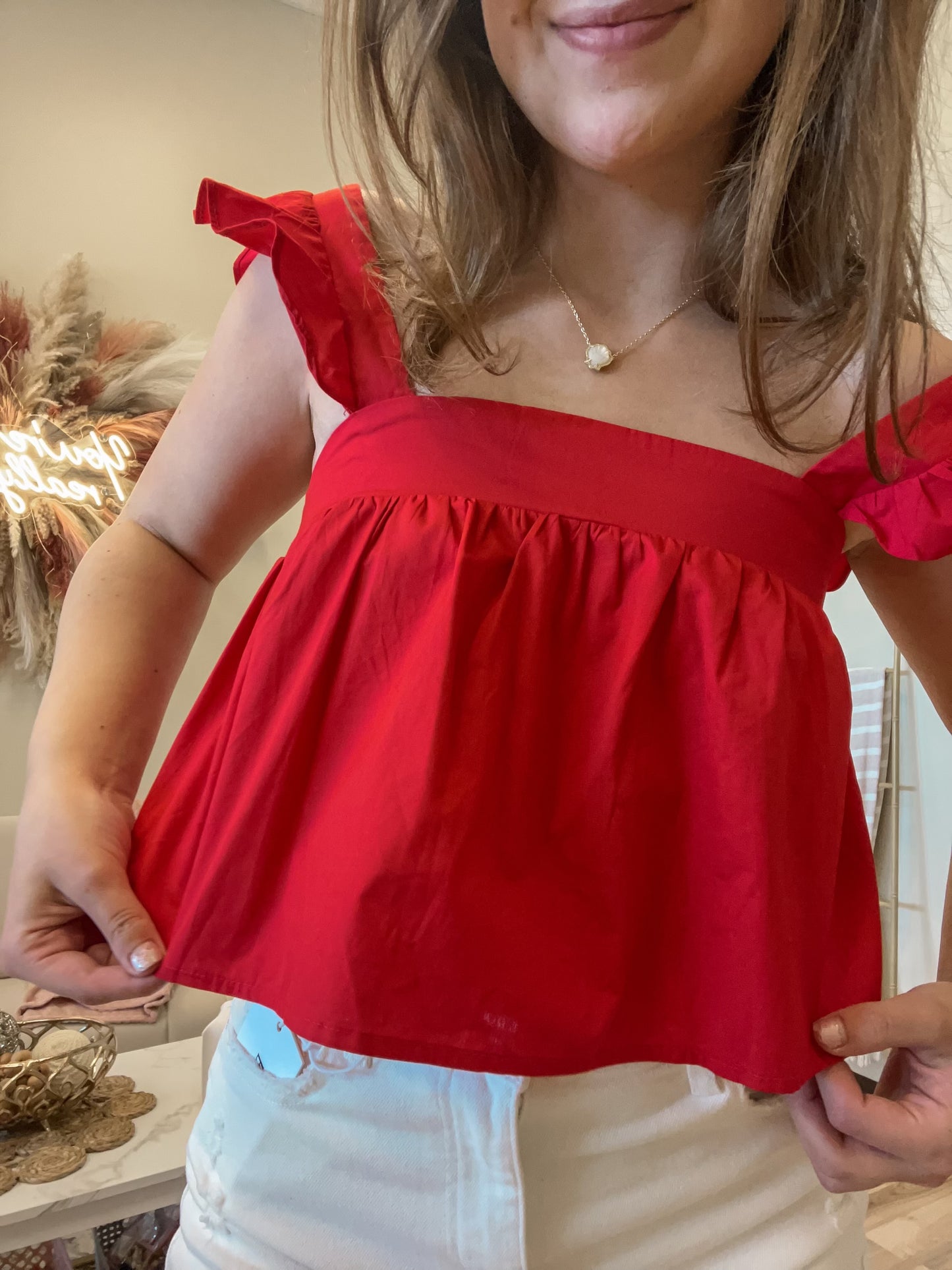 RUFFLE KISS CROPPED TOP