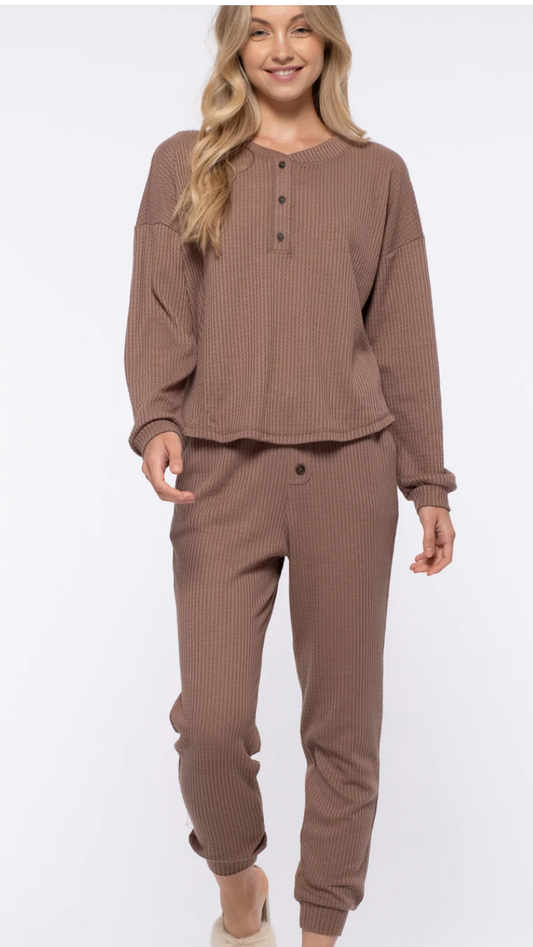 COMFY AS IT GETS SOLID WAFFLE KNIT COMBO SET